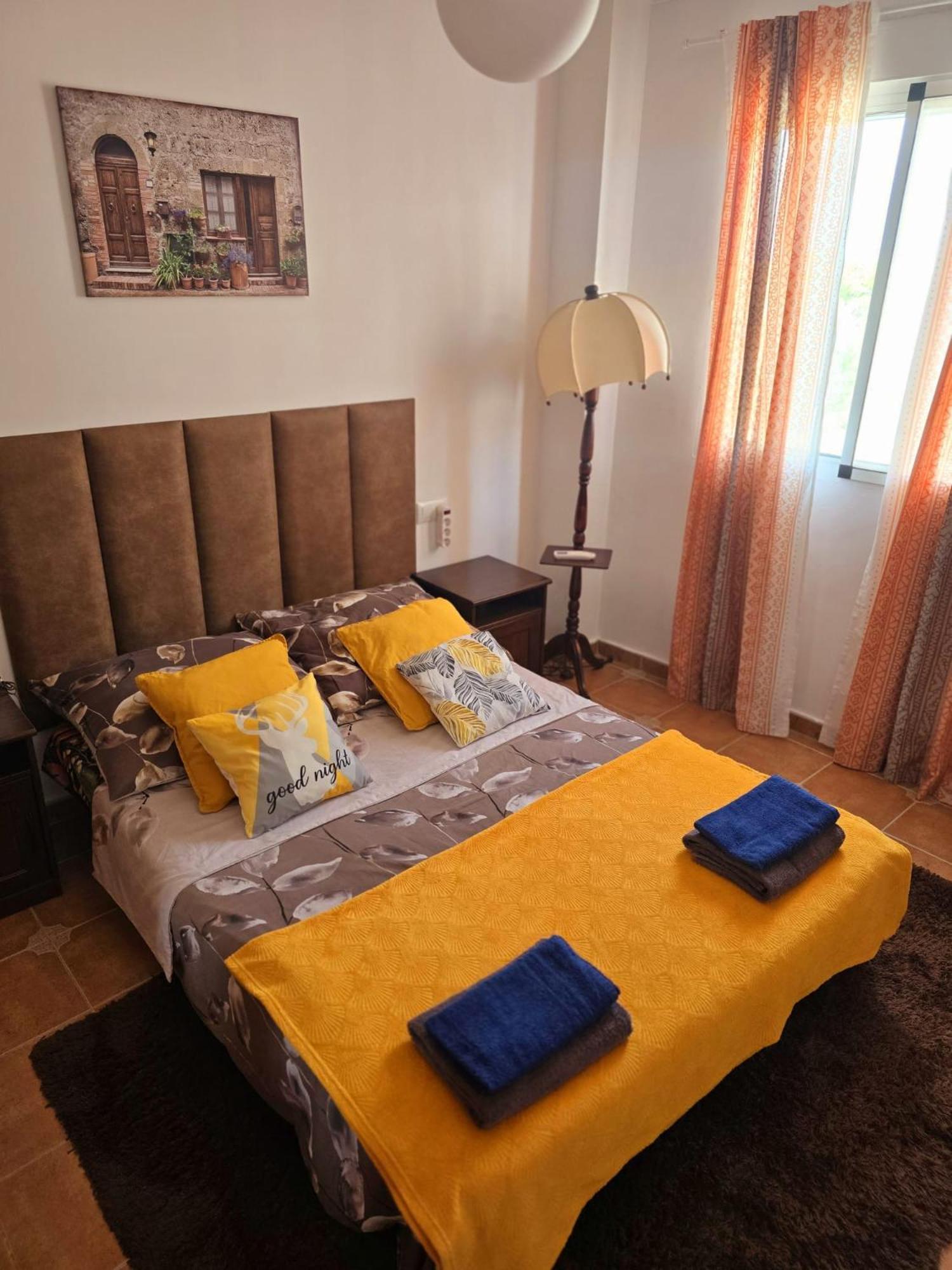 Holiday House - Casa De Monica Cullera Bagian luar foto